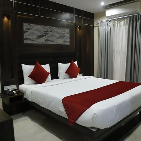 Hotel Trax International Jamshedpur Buitenkant foto