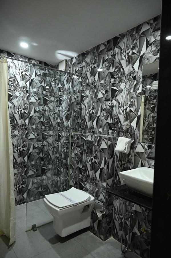 Hotel Trax International Jamshedpur Buitenkant foto