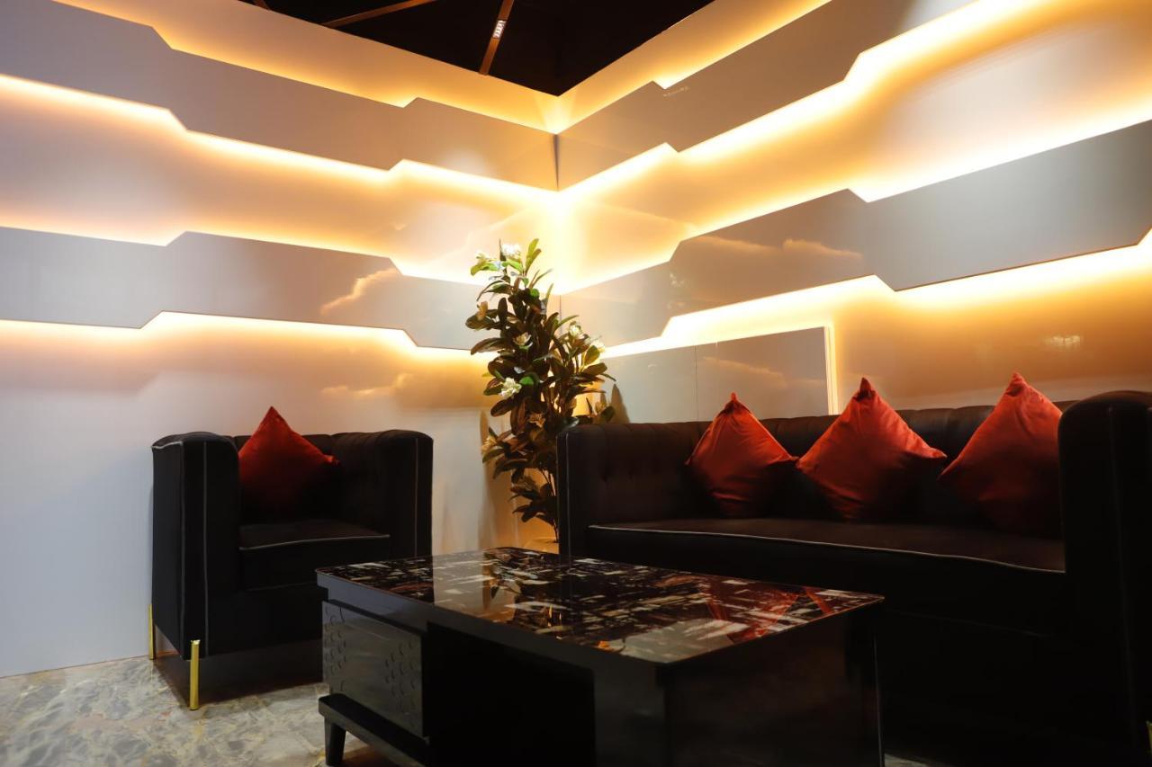 Hotel Trax International Jamshedpur Buitenkant foto