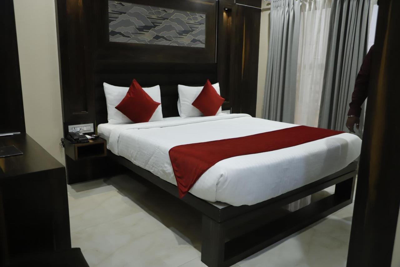 Hotel Trax International Jamshedpur Buitenkant foto